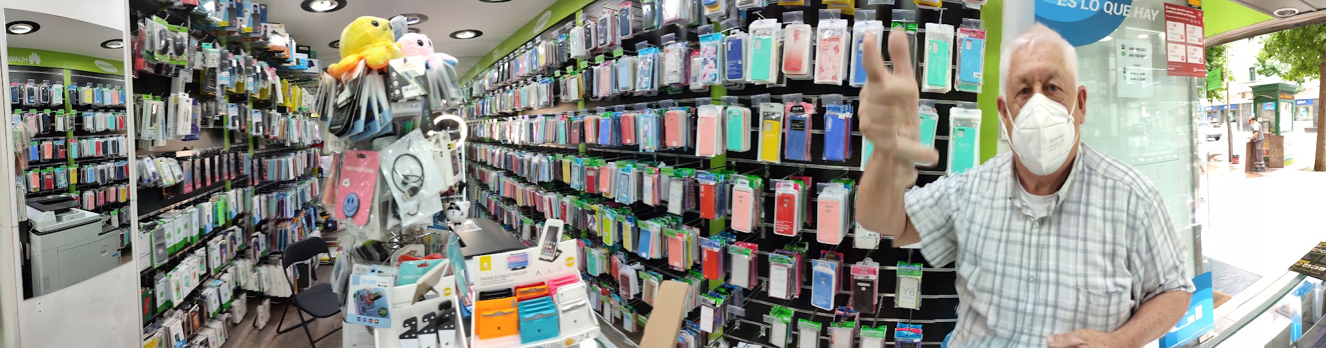 MOBILE WORLD IRUN tienda de móvil — Fotos 15